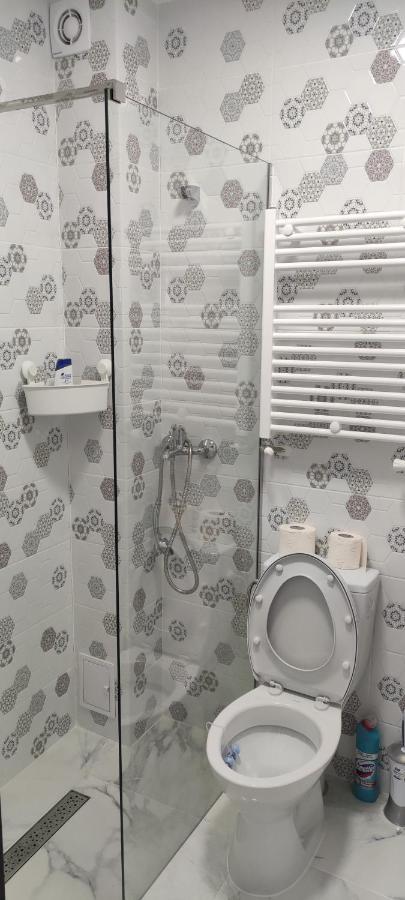 Home Naya Букурещ Екстериор снимка