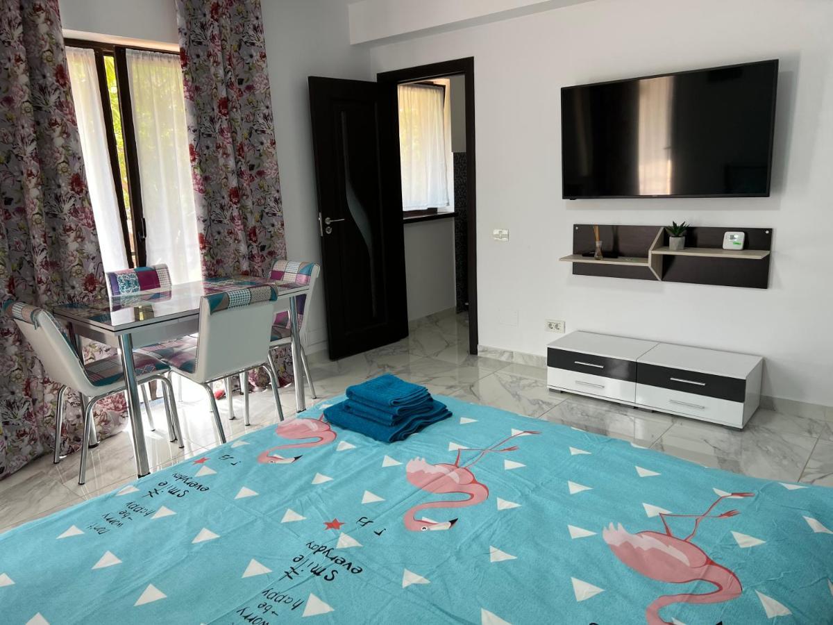 Home Naya Букурещ Екстериор снимка