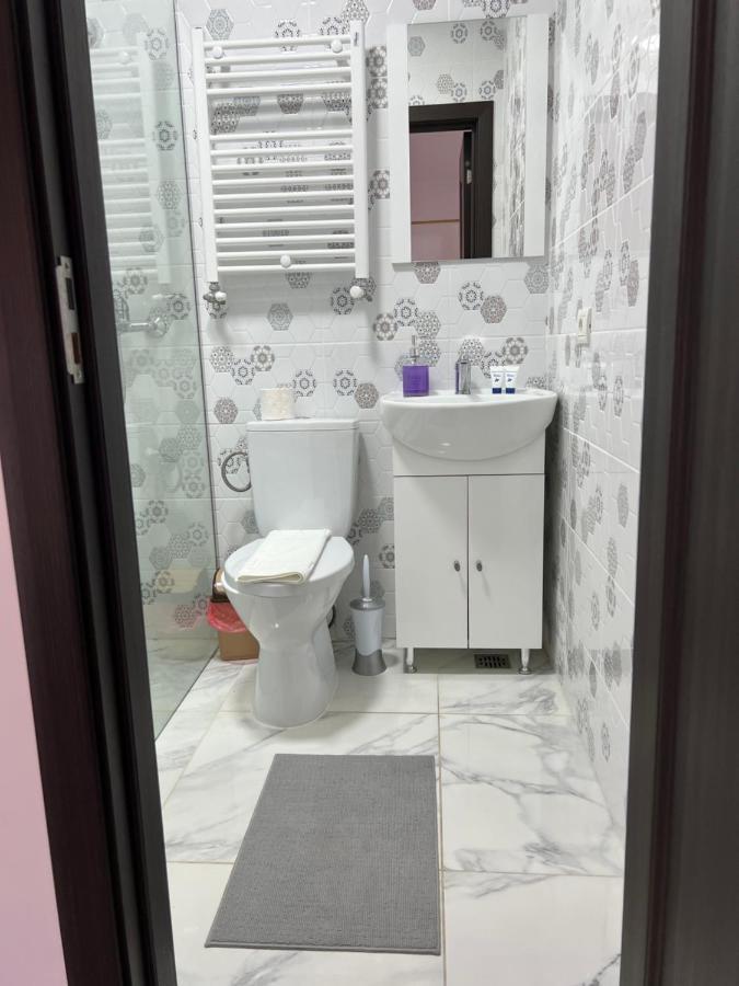 Home Naya Букурещ Екстериор снимка